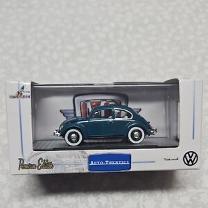 2014 M2 Machines 1967 VW Beetle Deluxe European Model VW02 14-03